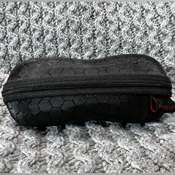 Quay Australia Sunglasses 1521 Peach Cat Eye Sunnies - Picture 13 of 13